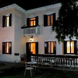 Crispi Kır Evi Mestre